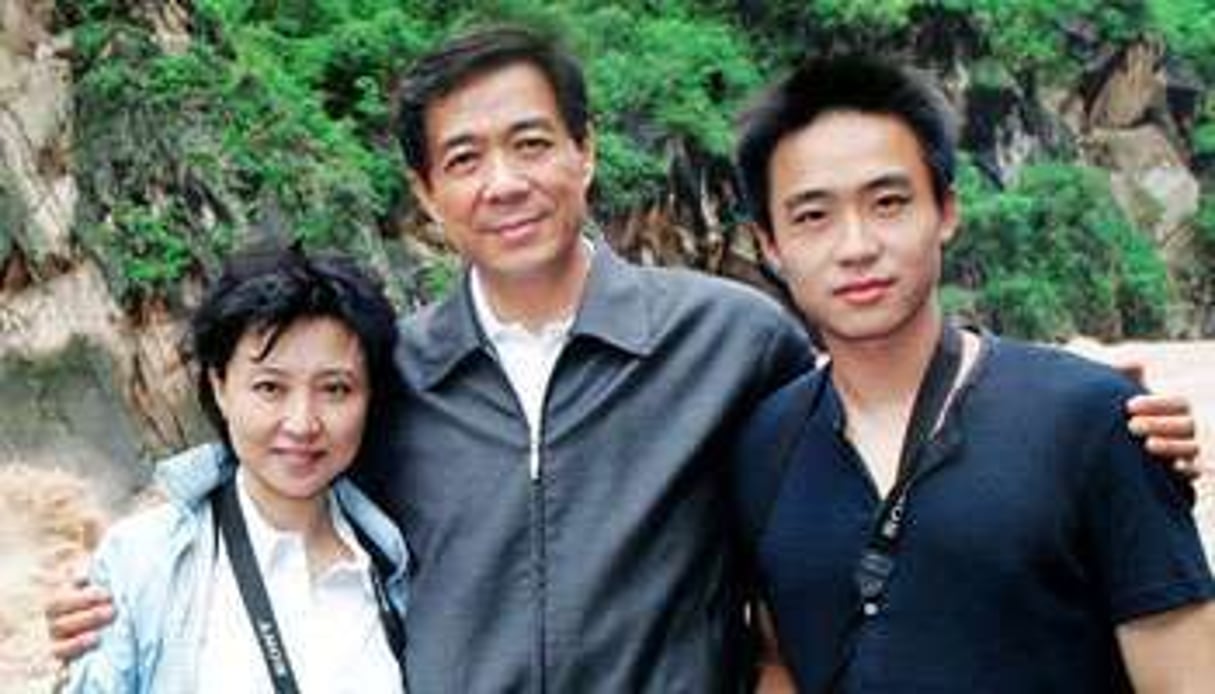 Bo Xilai entouré de sa femme Bo Guagua et de son fils étudiant aux États-Unis. © EYEPRESS/NEWSCOM/EPN/SIPA