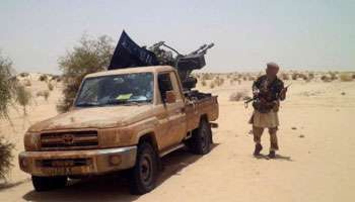 Des rebelles maliens islamistes, le 24 avril 2012 près de Tombouctou. © AFP