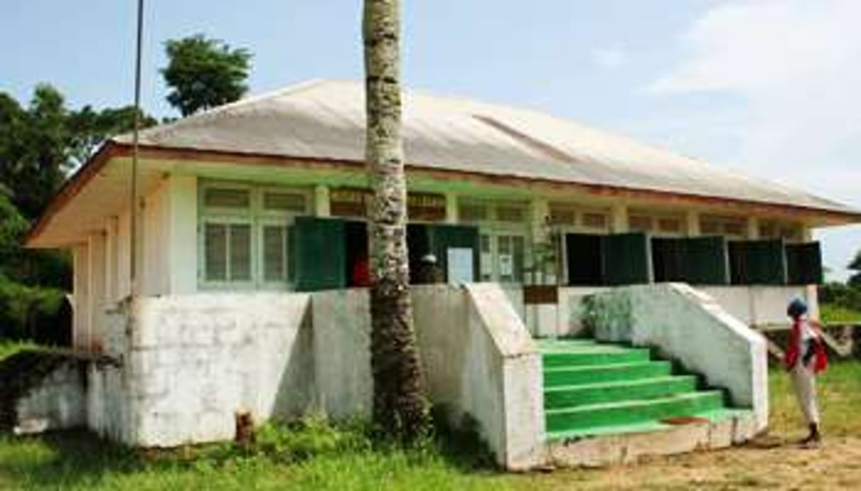 Pendant longtemps le Musée Mâ Loango de Diosso à Loango, était le seul musée du pays. Le bâtiment a été construit en 1952 pour Moe Poaty III, souverain de 1931 à 1975. © Muriel Devey