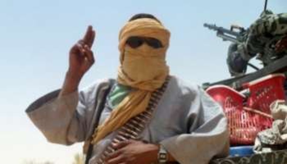Un rebelle islamiste d’Ansar Eddine près de Tombouctou, le 24 avril 2012. © Romaric Ollo Hien/AFP/Archives