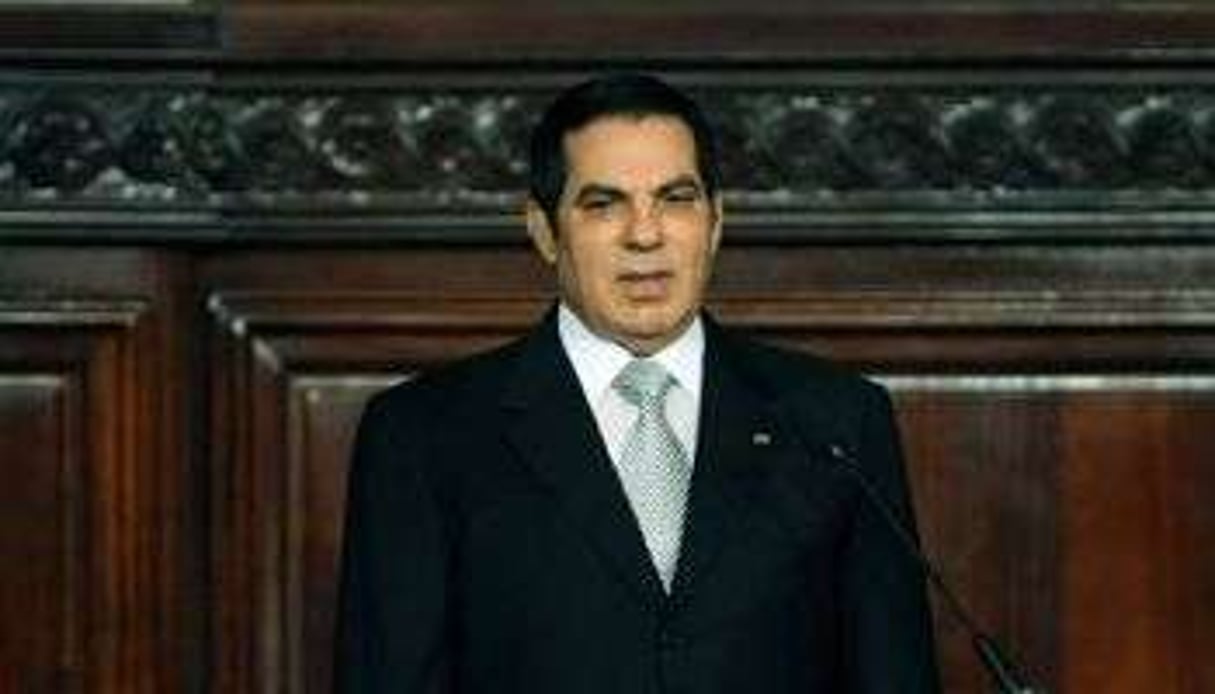 Sous Ben Ali, la justice et la presse étaient aux ordres de l’exécutif. © AFP
