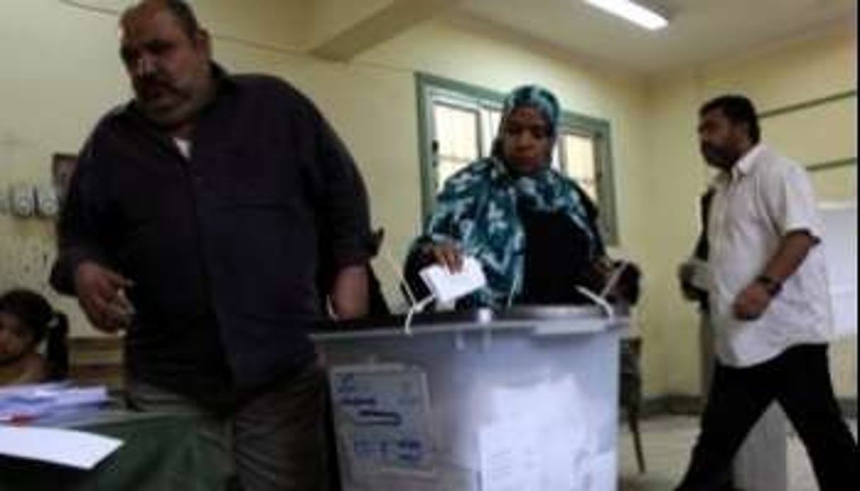Des Égyptiens votent au premier tour de la présidentielle le 24 mai 2012. © Khaled Desouki/AFP/Archives
