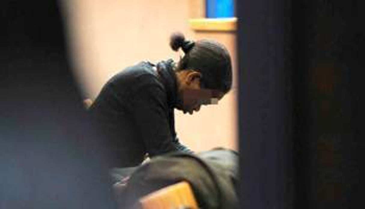 Une jeune victime malienne, au tribunal correctionnel de Bobigny, près de Paris. © SIPA