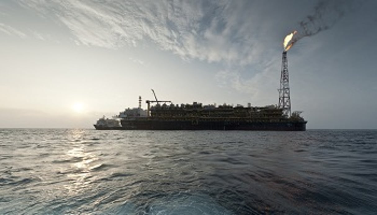 La plateforme pétrolière angolaise de Pazflor, opérée par le français Total. © Laurent Pascal