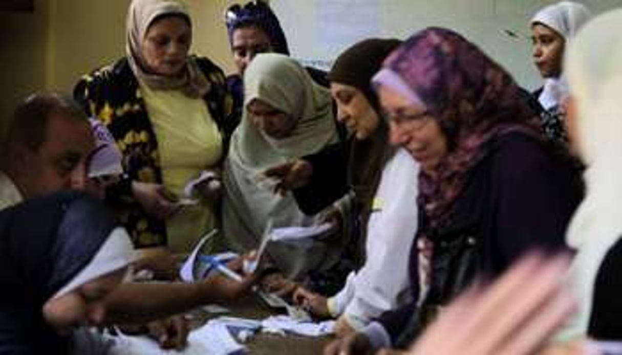 Des Egyptiennes votent au Caire, le 16 juin 2012. © AFP