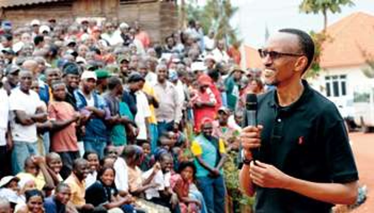 Le président rwandais après la journée mensuelle d’umuganda, le 26 mai. © D.R.