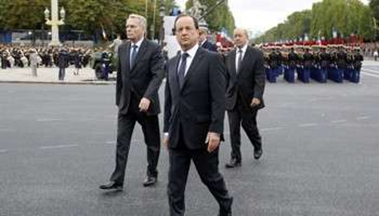 François Hollande assiste au traditionnel défilé du 14 juillet sur les Champs Elysées, à Paris. © AFP