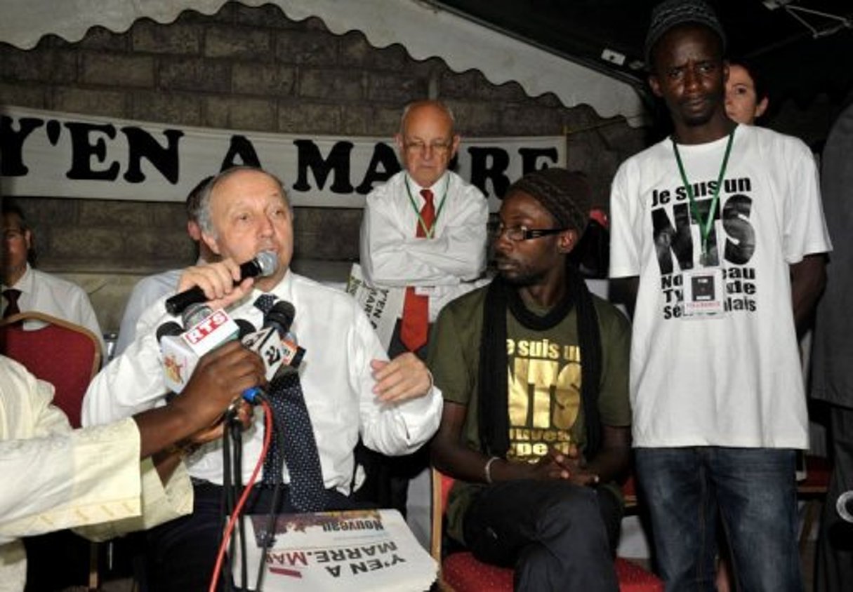 Sénégal: Laurent Fabius salue « l’exemple » du mouvement « Y’en a marre » © AFP
