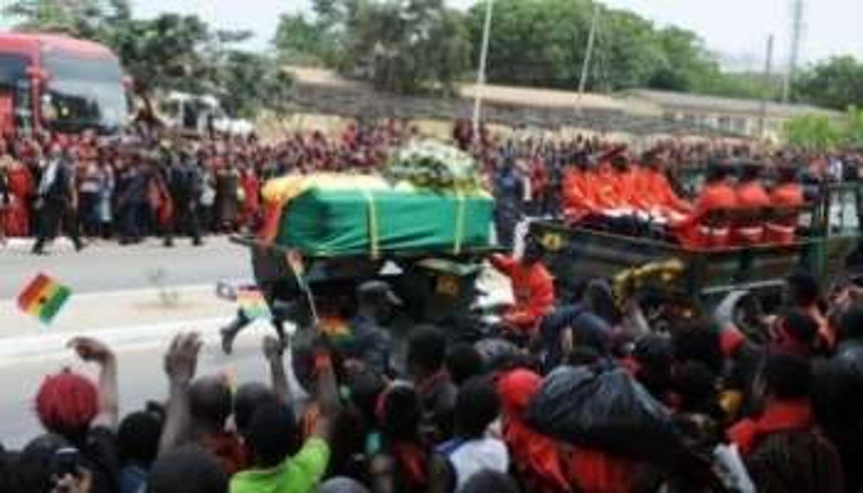 L cercueil de l’ex-président ghanéen John Atta Mills, le 10 août 2012 à Accra. © Pius Utomi Ekpei