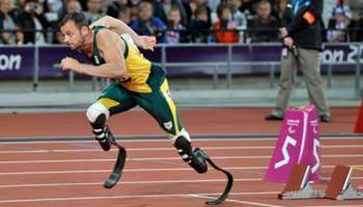 Le Sud-Africain Oscar Pistorius au départ du 200 m aux jeux Paralympiques, le 2 septembre 2012. © AFP/Glyn Kirk