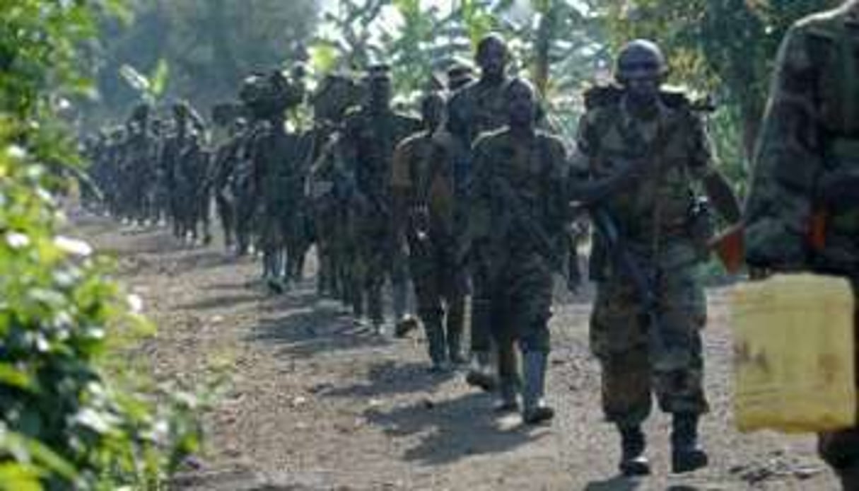 Des soldats rwandais près de Jomba, en RDC, le 24 janvier 2009. © AFP