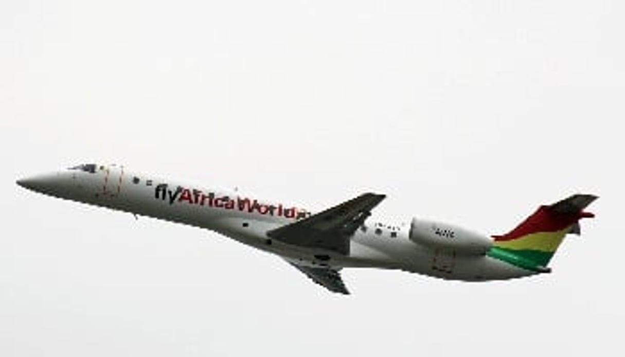 Le 30 août, AWA a pris livraison de son premier avion, un biréacteur régional de type Embraer ERJ-145 d’une capacité de 50 passagers. © AWA