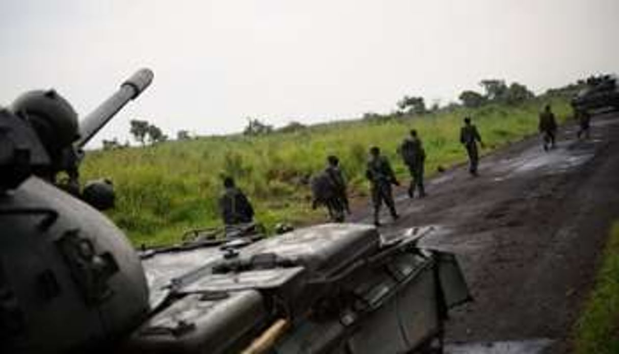 Des soldats congolais, près du village de Kibumba, à 25 km de Goma (est), le 29 juillet 2012. © AFP