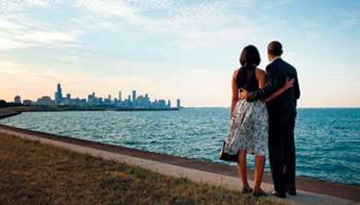 Flânerie sur les rives du lac Michigan, près de Chicago, pour le couple présidentiel américain. © SIPA USA