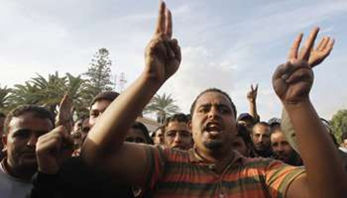 Des manifestants à Sidi Bouzid, le 9 août 2012. © Reuters