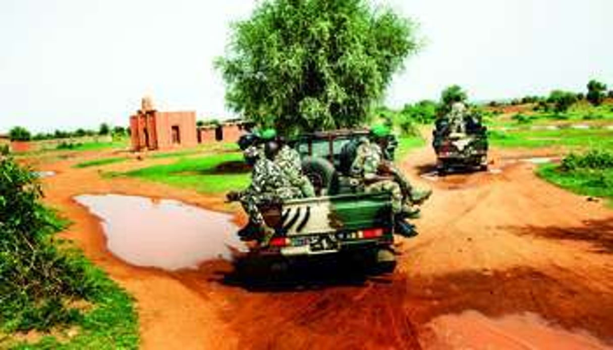 Éléments de l’armée malienne près de Mopti, en août 2012. © Marco Gualazzini/The New York Times