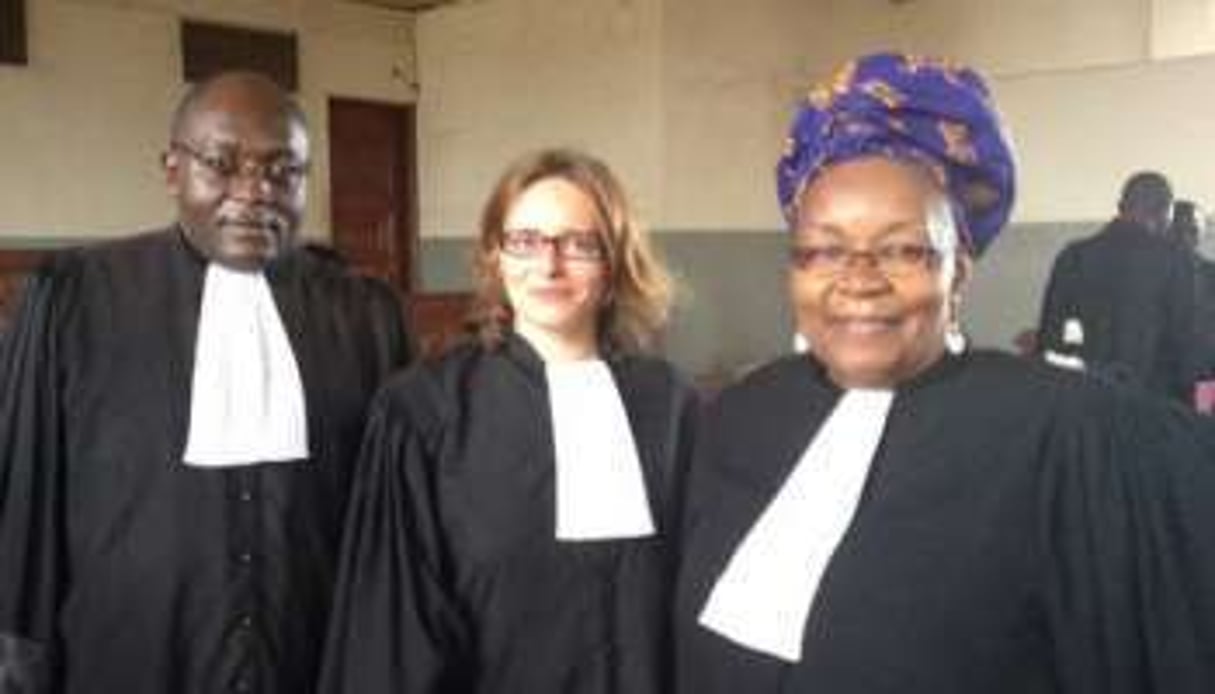 Me Togué (à g.) et Me Nkom (à dr.) sont célèbres pour leur défense des droits humains. © DR