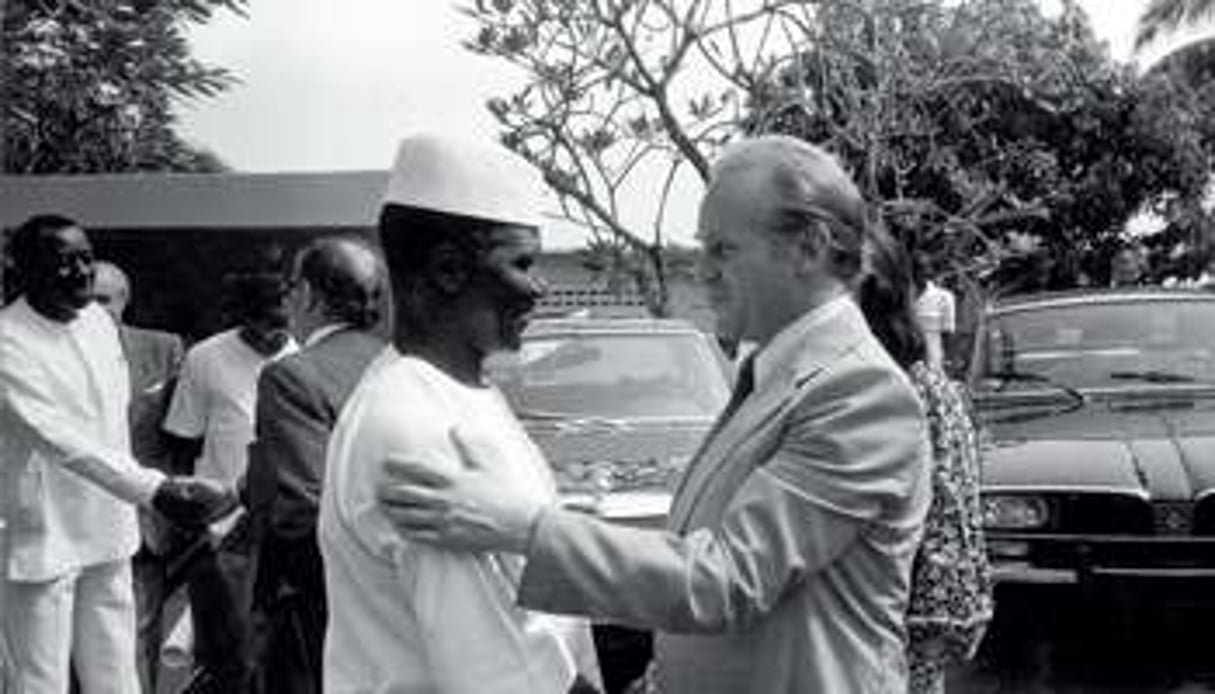 Avec Sekou Touré, chef de l’État guinéen, en novembre 1975. © Marthelot images75
