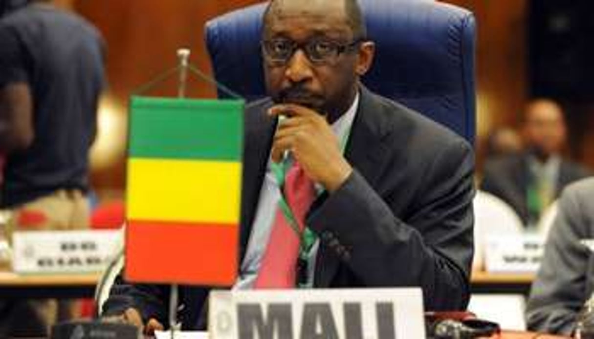 Le ministre malien des Affaires étrangères, Tieman Coulibaly, le 9 novembre 12 à Abuja. © AFP