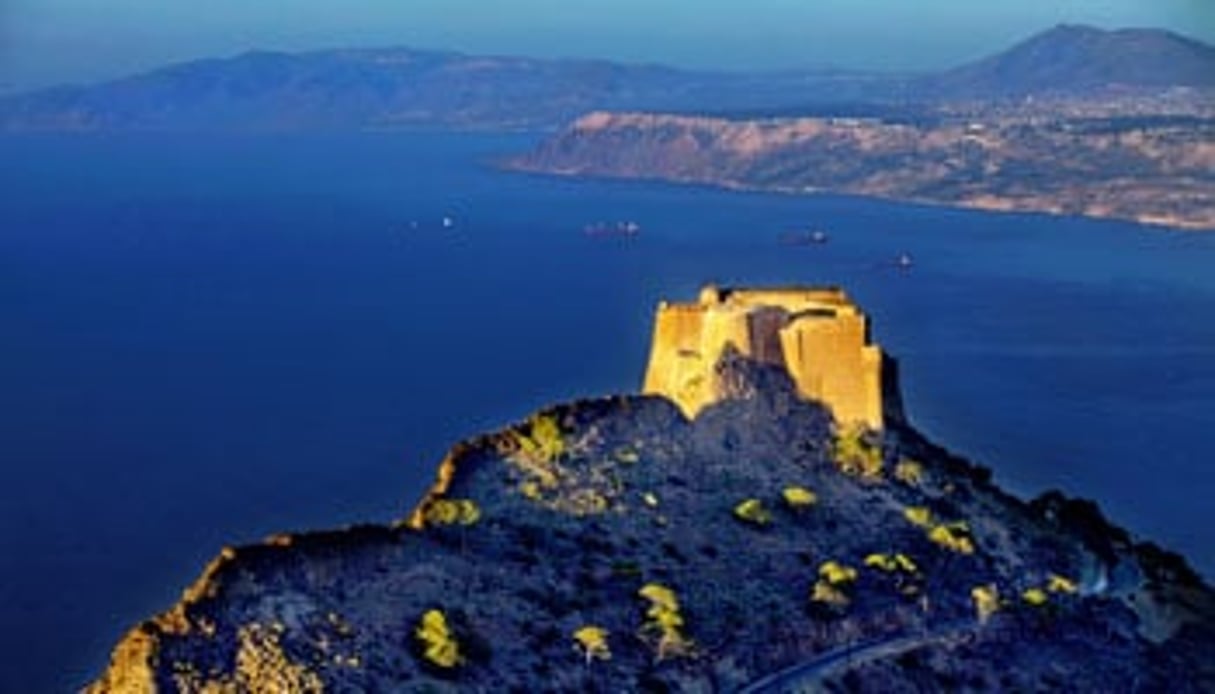 Le fort de Santa-Cruz, construit par les Espagnols au XVIe siècle, domine la baie d’Oran. © Reza Deghati/Webistan