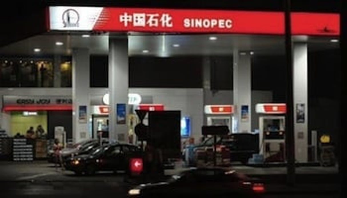 Sinopec porte ainsi ses réserves à 100 millions de barils. © AFP