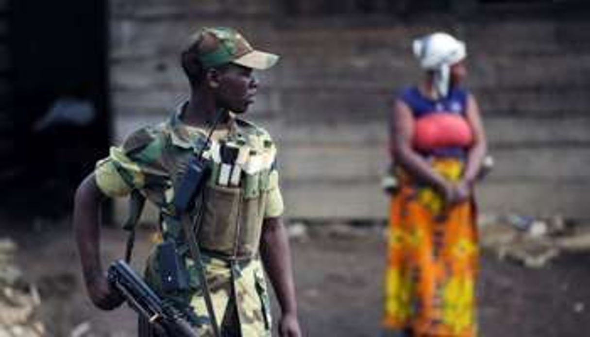 Un rebelle du M23 à Mushaki, le 29 novembre 2012 en RDC. © AFP