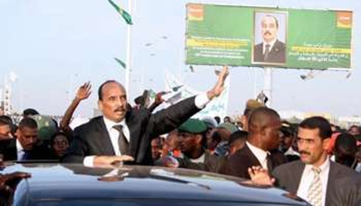 Mohamed Ould Abdelaziz, de retour à Nouakchott, le 24 novembre 2012. © AFP