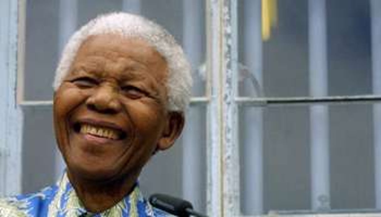 L’ancien président sud-africain Nelson Mandela, le 28 novembre 2003 à Cape Town. © AFP/Archives – Anna Zieminski