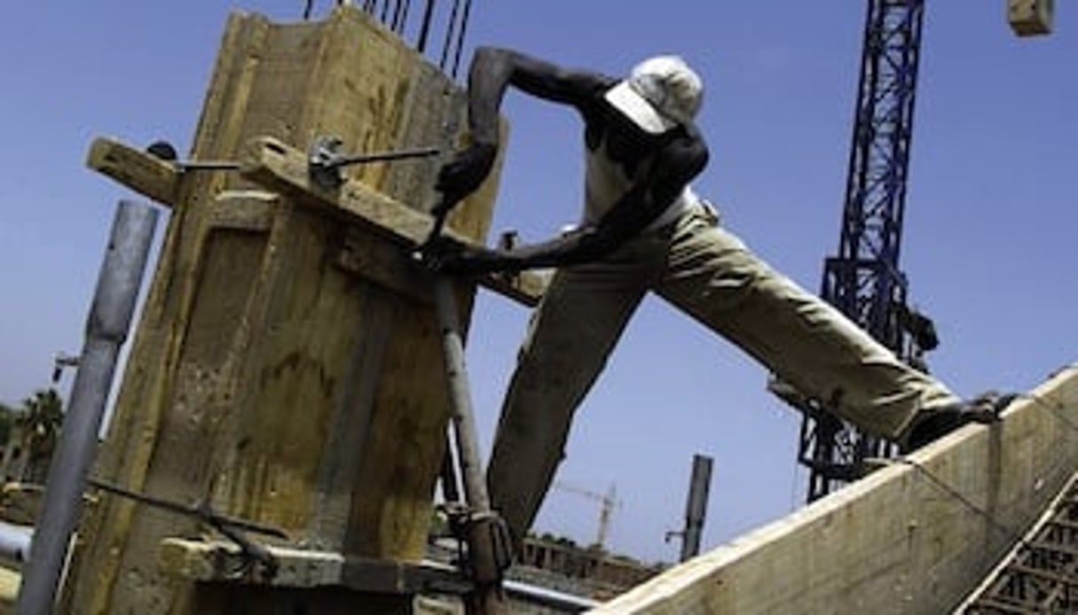 Sur le chantier du nouveau complexe hospitalier de N’Djamena, au Tchad. © Frederic-Noy