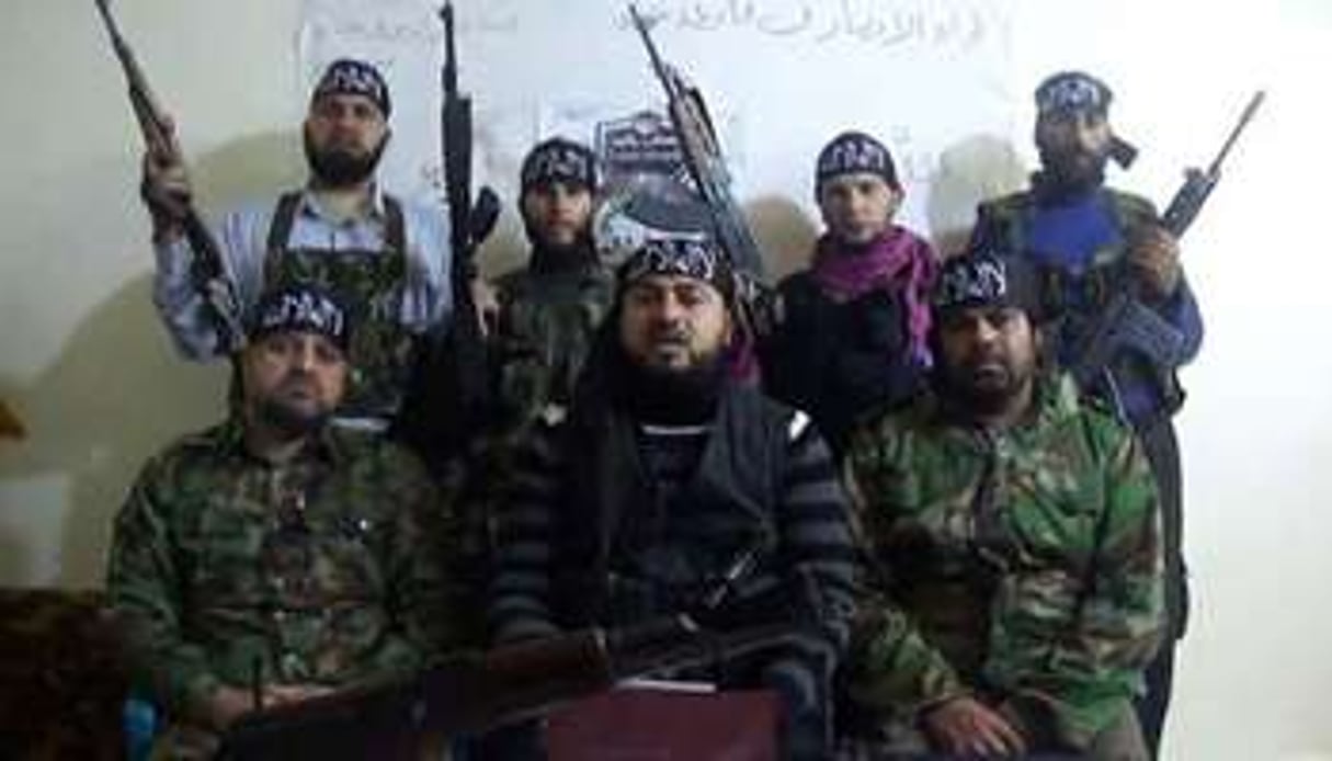 Des rebelles islamistes s’expriment sur YouTube. © AFP