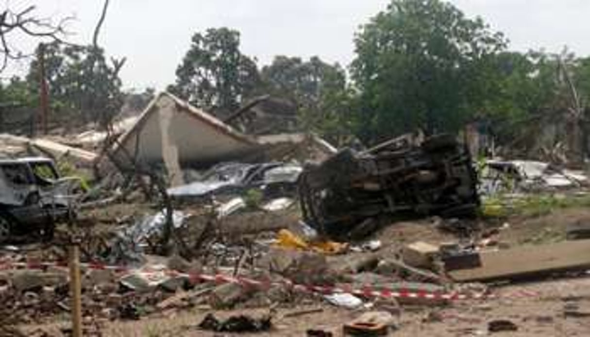 Une partie des décombres après les explosions du 24 mars 2012 à Brazzaville. © AFP