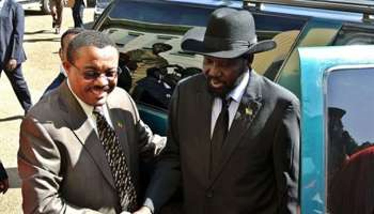Le Premier ministre éthiopien Hailemariam Desalegn accueille le président sud-soudanais Salva Kiir © AFP