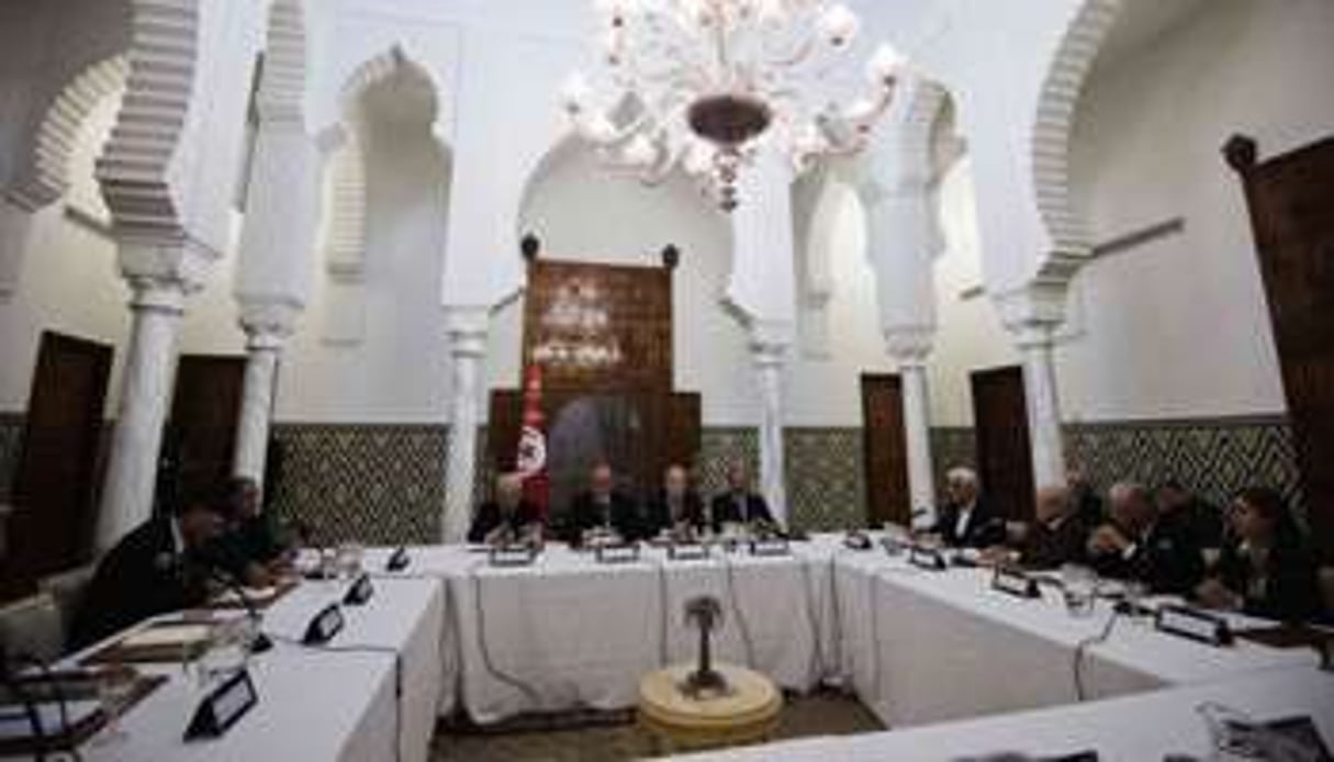 Début des discussions entre les principaux chefs politiques, le 15 février 2013 à Tunis. © AFP