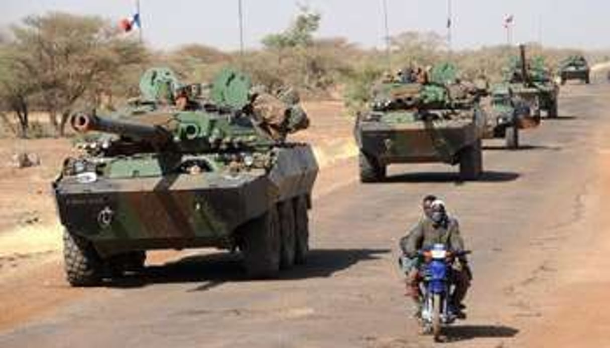 Un convoi militaire français circulant dans la région de Gao, le 7 février. © Pascal Guyot/AFP