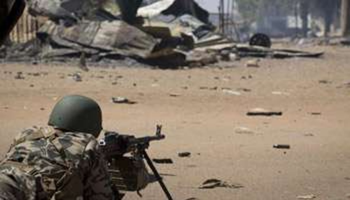 Un soldat malien en position à Gao, le 22 février 2013. © AFP
