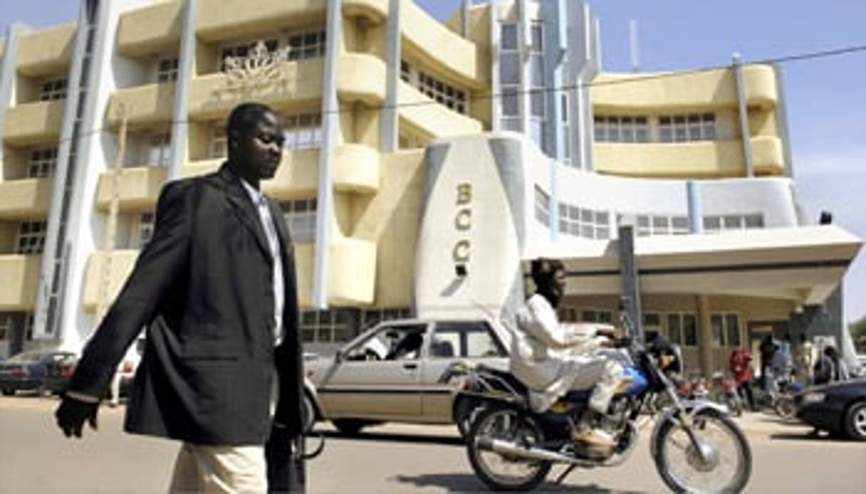 Les autorités ont suivi de près la situation de la Banque commerciale du Chari, détenue par N’Djamena et Tripoli. © Vincent Fournier/JA