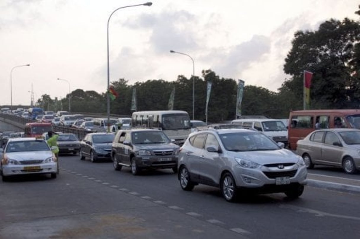 En Afrique de l’Ouest, éviter les embouteillages grâce aux réseaux sociaux © AFP