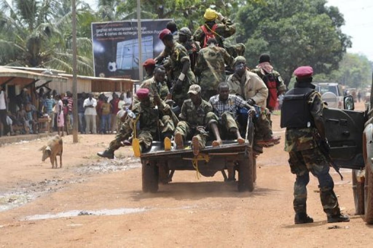 Centrafrique: « Les hommes en armes » doivent « se faire identifier » avant 18h © AFP
