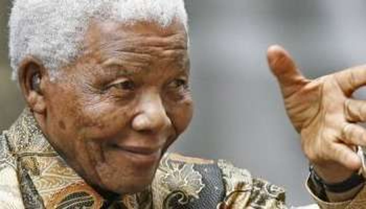 Neslon Mandela entame son troisième jour à l’hôpital. © AFP