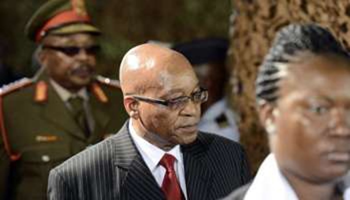 Jacob Zuma assiste à un hommage aux soldats sud-africains tués en Centrafrique, le 2 avril 2013. © AFP