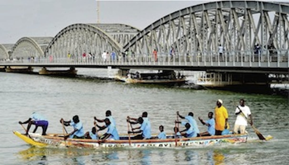 Le pont Faidherbe a été réhabilité par l’entreprise française (Saint-Louis, Sénégal). © Erick Ahounou
