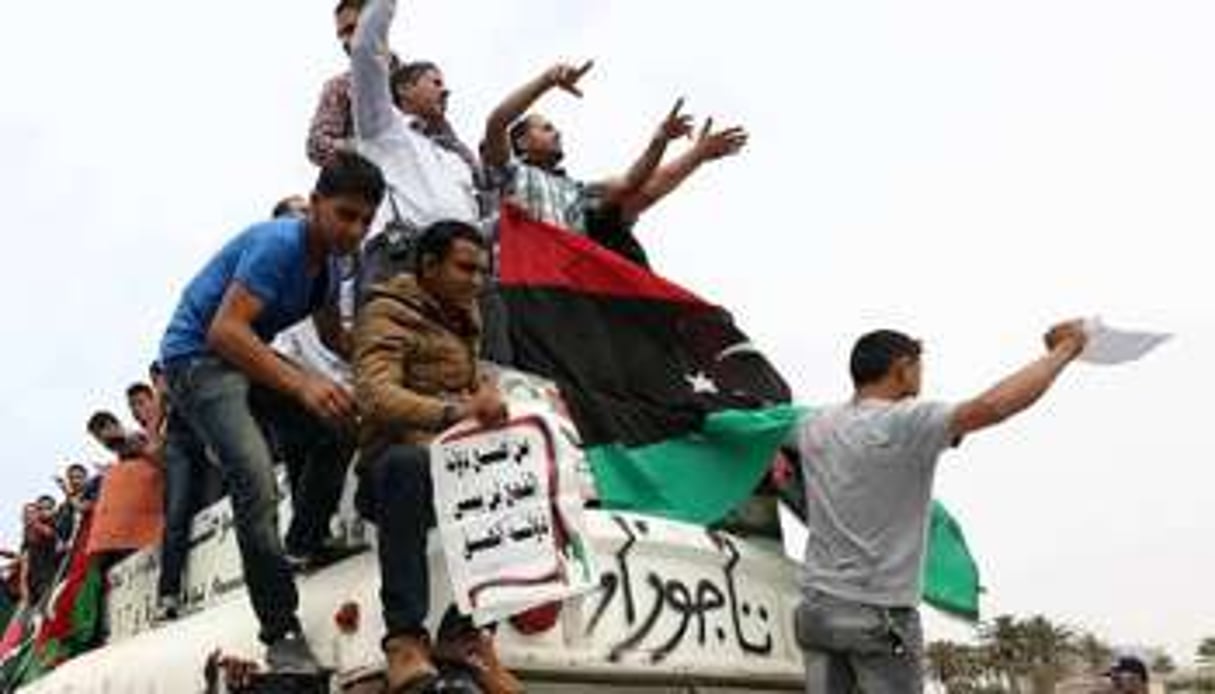 Des miliciens à Tripoli le 5 mai. © AFP