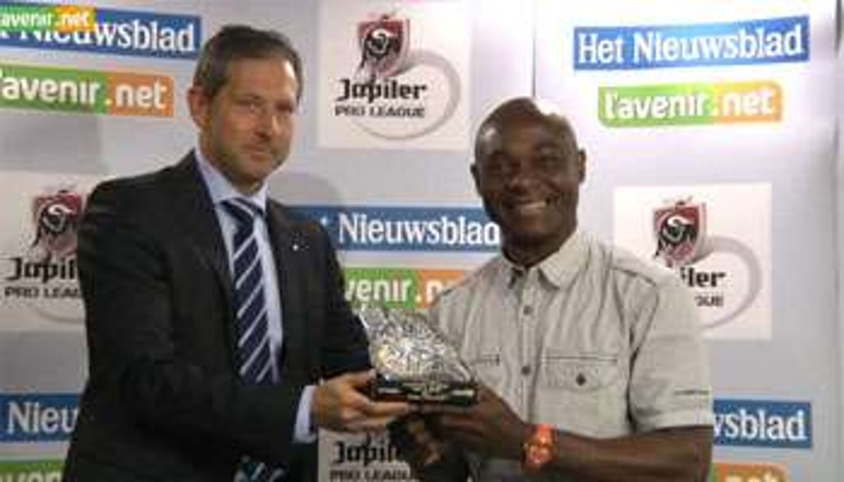 Le Belgo-gabonais Efong Nzolo quatre fois élu « meilleur arbitre » en Belgique. © Capture d’écran sur lavenir.net