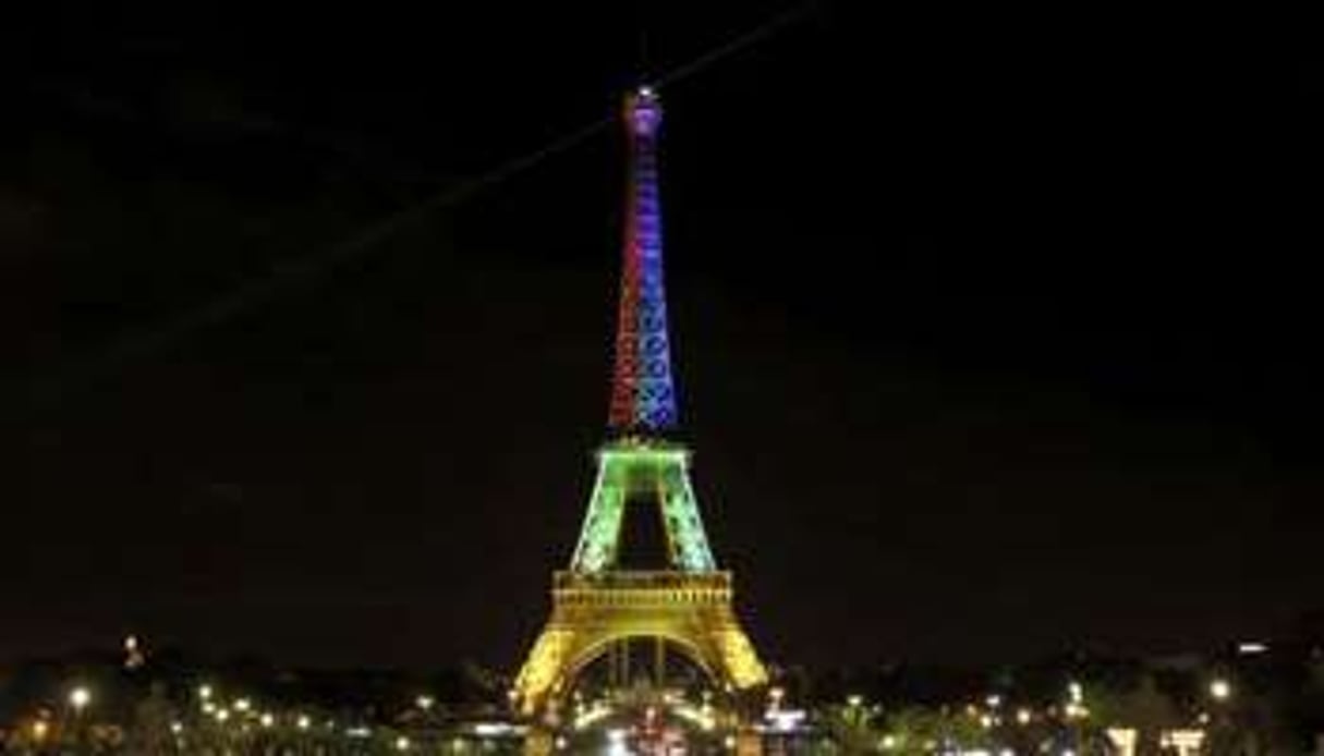 La tour Eiffel s’est illuminée, le 28 mai, aux couleurs de l’Afrique du Sud. © DR