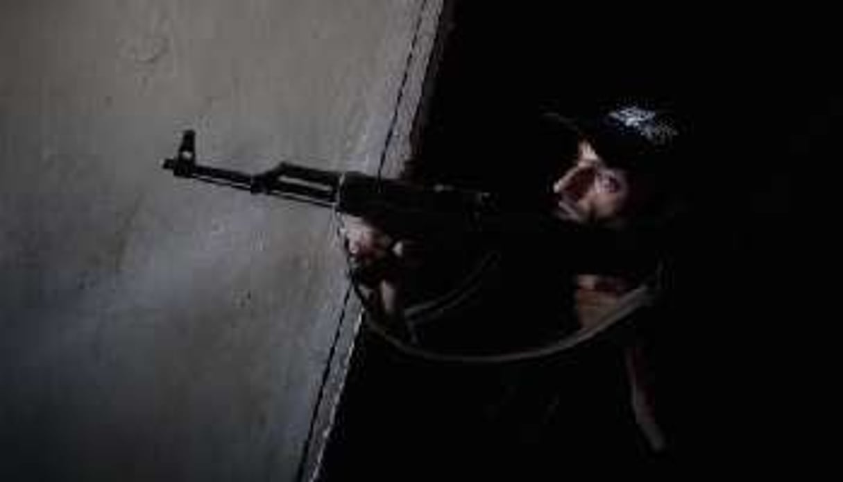 Un rebelle syrien dans la ville d’Alep, le 9 juillet 2013. © AFP/JM Lopez