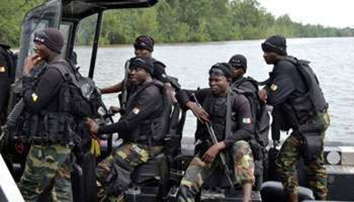 Une équipe de la marine nationale camerounaise. © HO / CAMEROONIAN ARMY / AFP