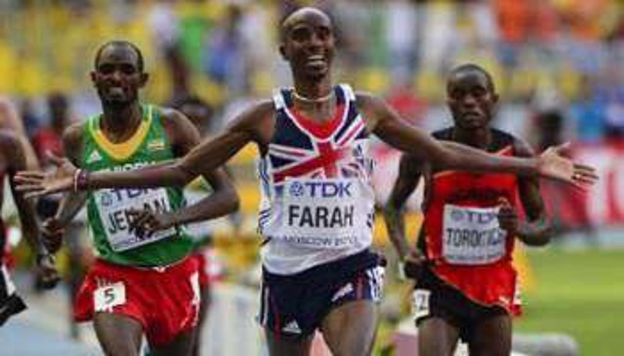 Le Britannique Mo Farah devient champion du monde du 10 000 m, le 10 août 2013 à Moscou. © AFP