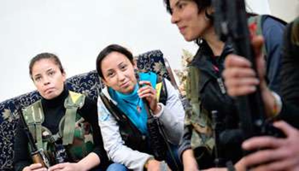 Des combattantes des Forces de défense du peuple kurde (YPG). © AFP