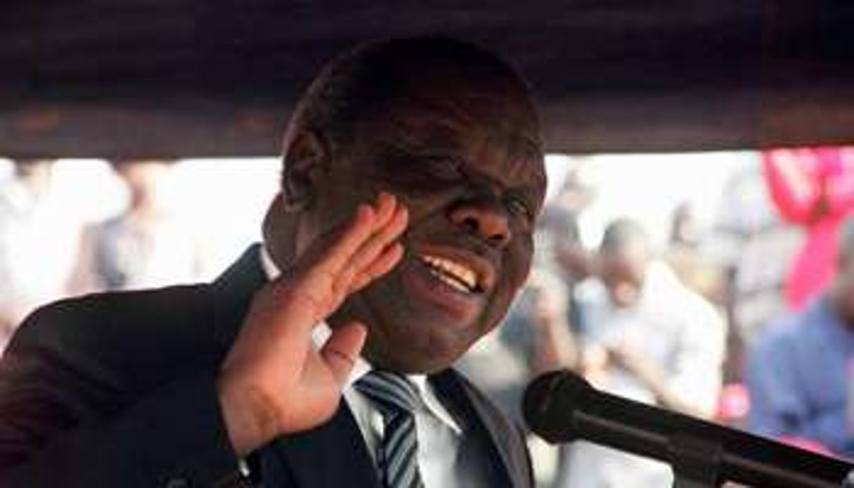 Morgan Tsvangirai, lors d’une cérémonie le 14 août 2013 à Harare. © AFP