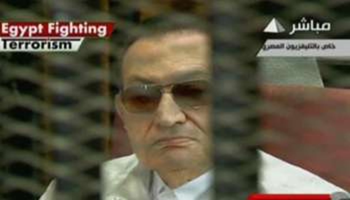 Capture d’écran de la télévision égyptienne montrant l’ancien président Hosni Moubarak. © AFP